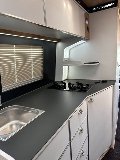 Iveco Camping Fahrzeuge: Camper Iveco Daily – Gebraucht aus Alterswil FR von Kurmann1 5