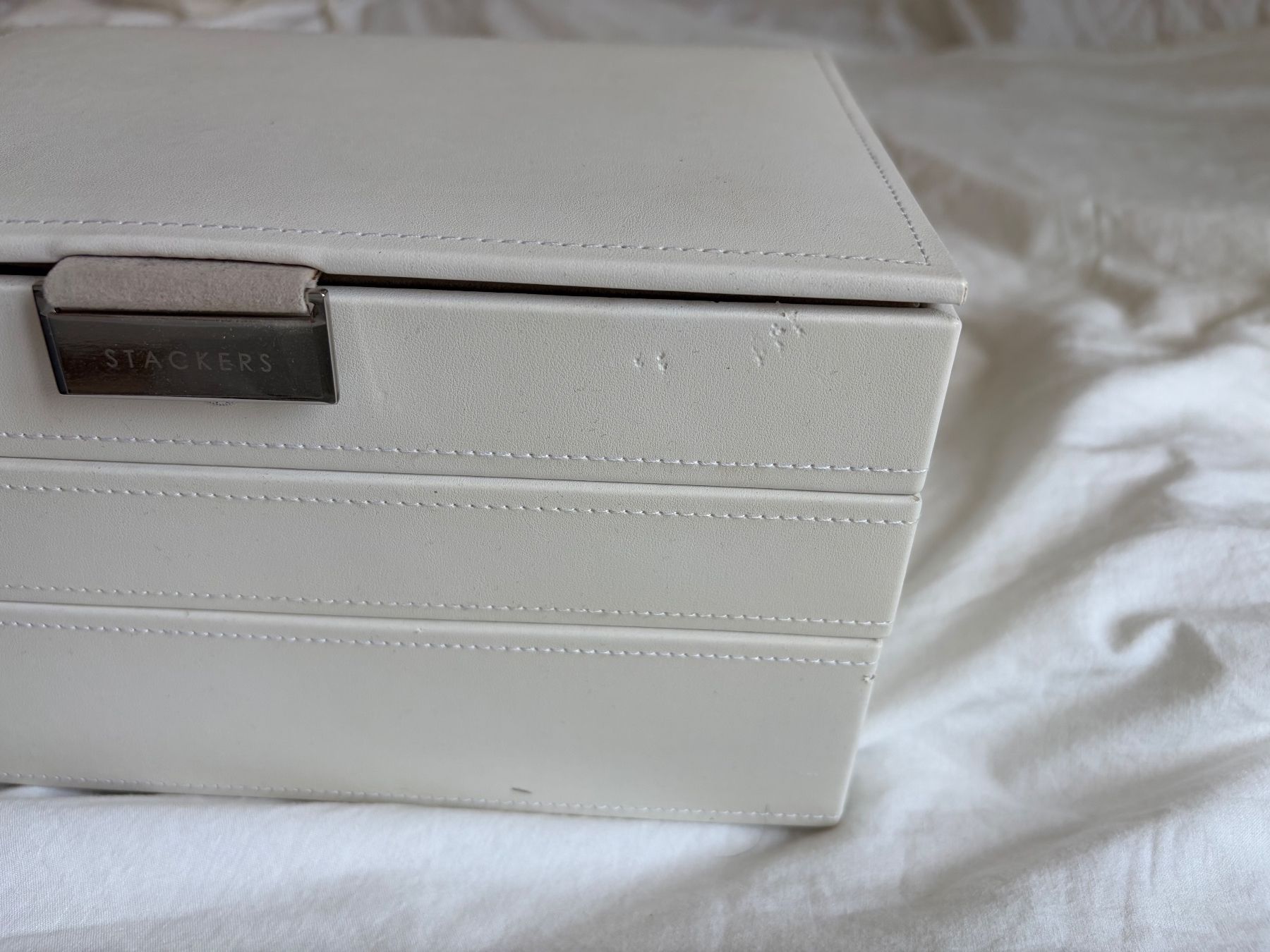 Sonstige Dekorationen & Accessoires: Schmuckaufbewahrung von Stackers – Gebraucht aus Bern von Luclucgoose 5
