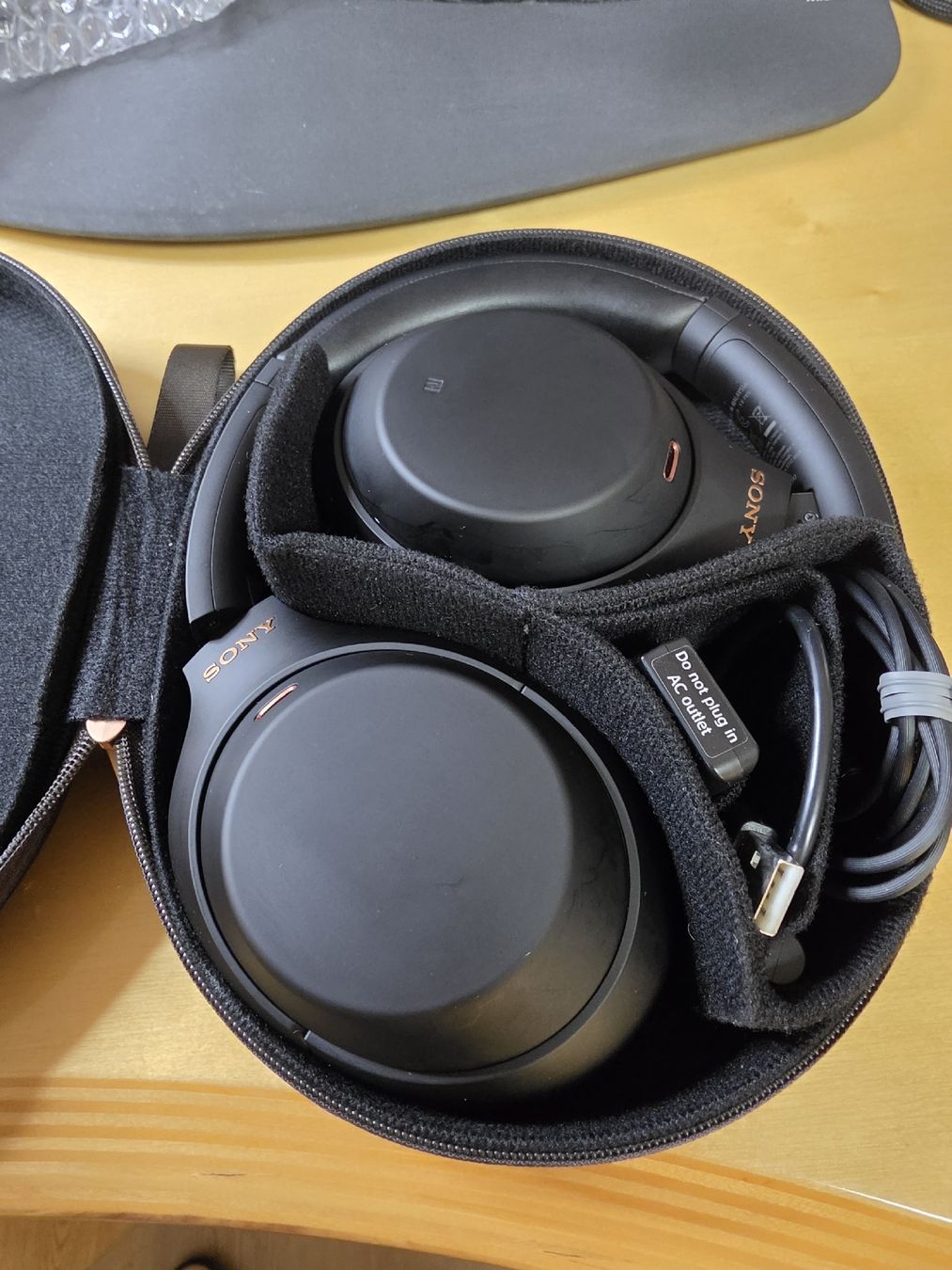 Sony Cuffie: Sony WH-1000XM4 – Usato da Schlieren venduto da fabianus_maximus