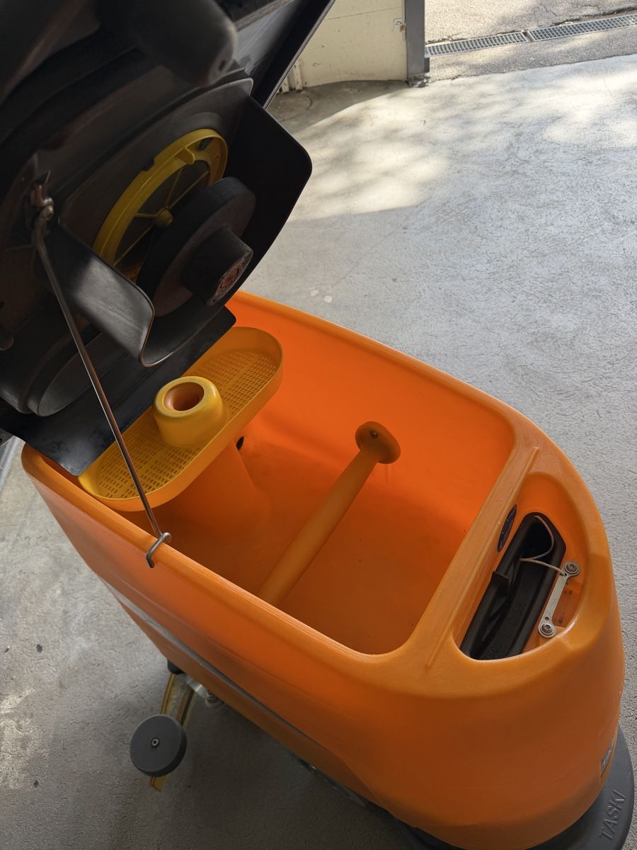 Tutte le macchine: TASKI Swingo 750B – Usato da Grenchen venduto da daj_d7l2 4