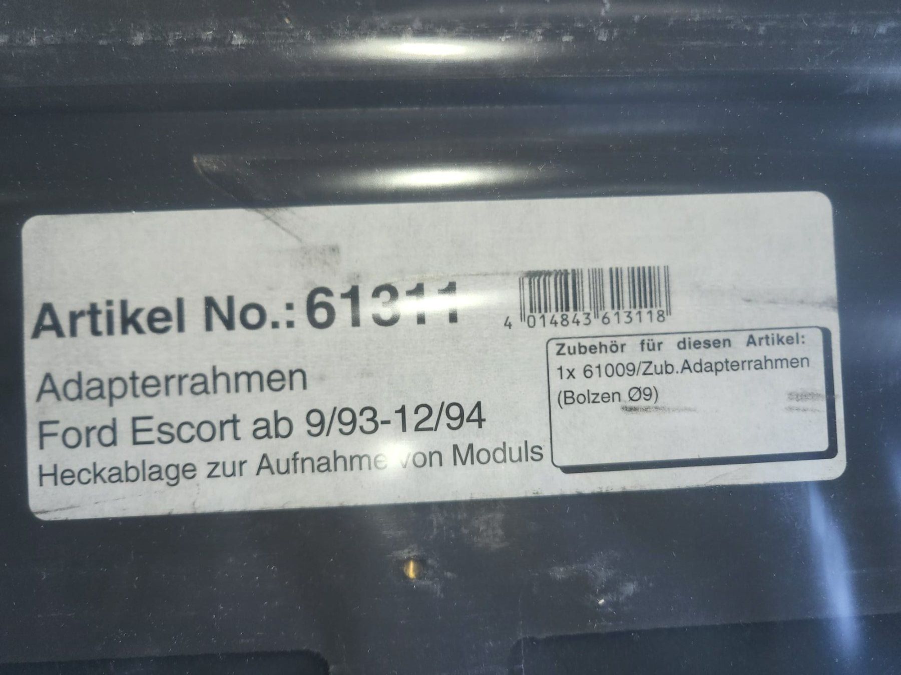 Ford Tutti pezzi di ricambio auto: Ford Escort Adapterrahmen Heckablage mit Stoffbezug – Usato da Tägerig venduto da Cellito 5