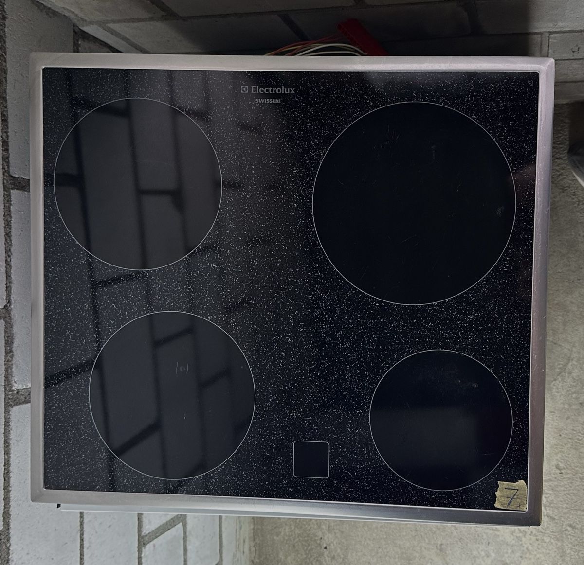 Appareils de cuisine: Elektrolux Backofen mit Glaskeramikherd – D'occasion à Pieterlen par kra_s8rv 6