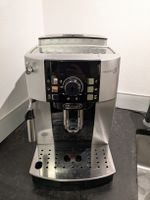 DeLonghi Magnifica S Kaffeevollautomat Silber guter Zustand
