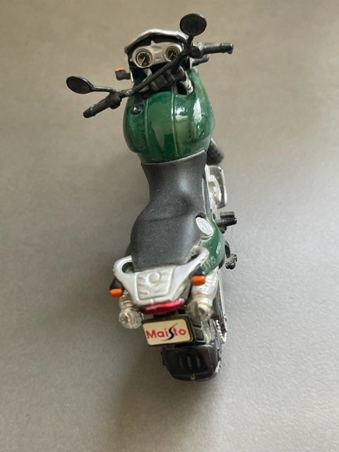 Kit di modellismo & Modellini statici: BMW F 650 GS MODELL – Usato da Honau venduto da sainj 3