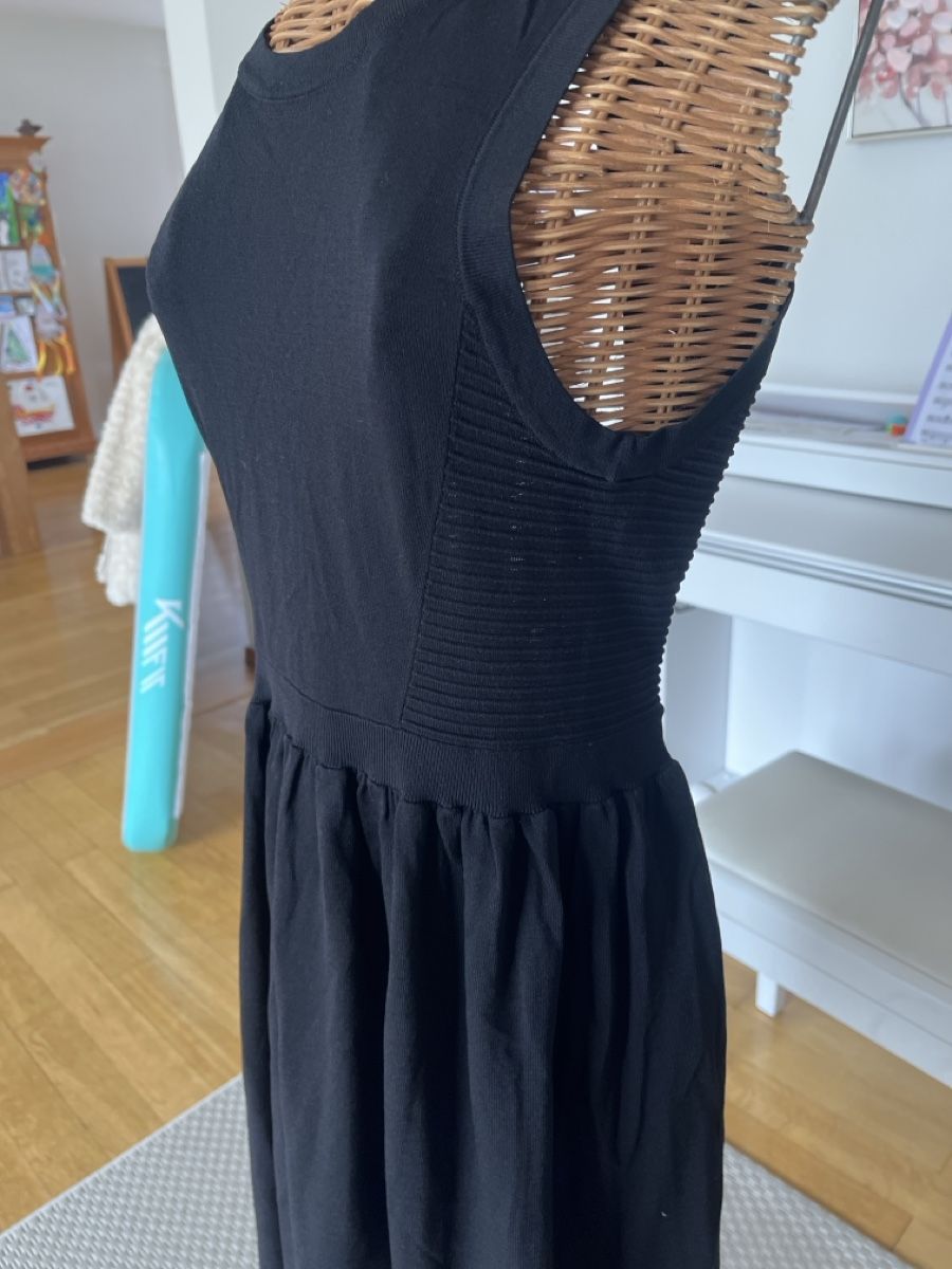 Kleider: Schwarzes Sommerkleid, 36 – Gebraucht aus Solothurn von Bobesch08 2