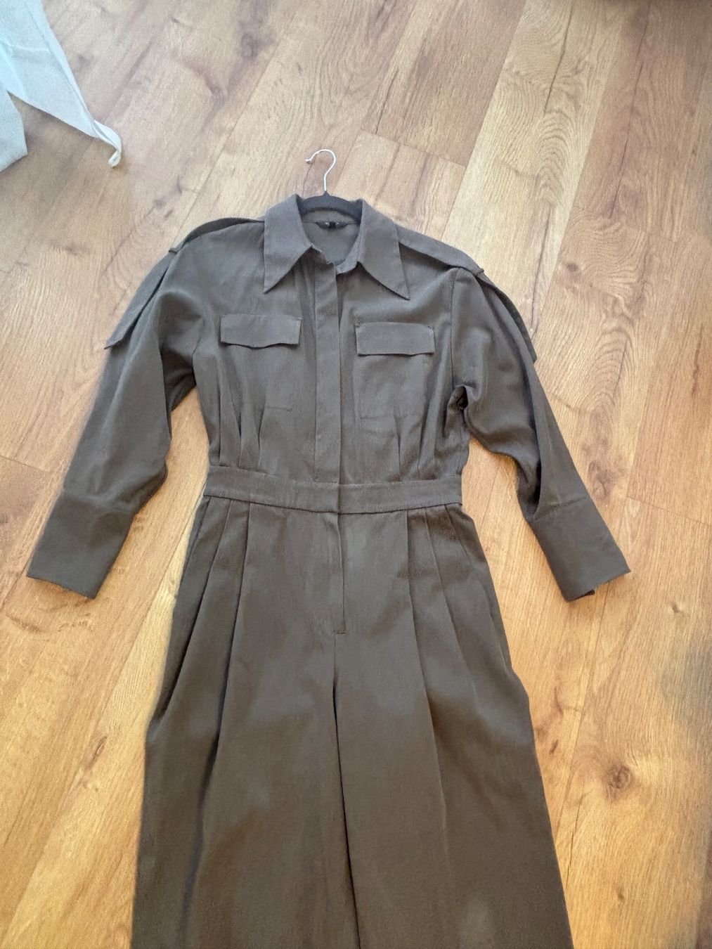 Massimo Dutti Tute: Massimo Dutti Jumpsuit – Usato da St. Margrethen SG venduto da dijanaO 5