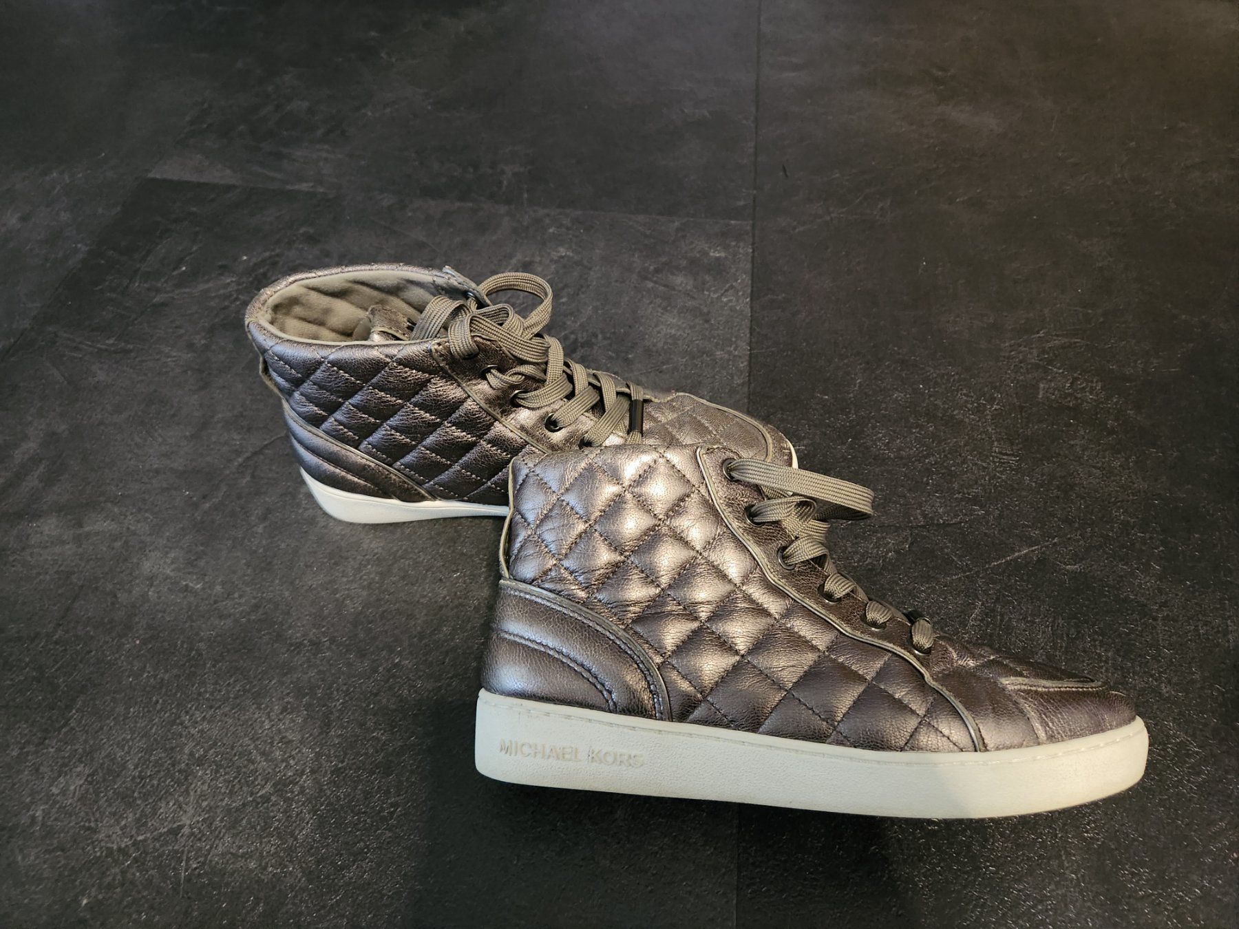 Michael Kors Chaussures femmes: Michael Kors High-Top Sneaker Gr. 37.5 – D'occasion à Oftringen par Leleni 3