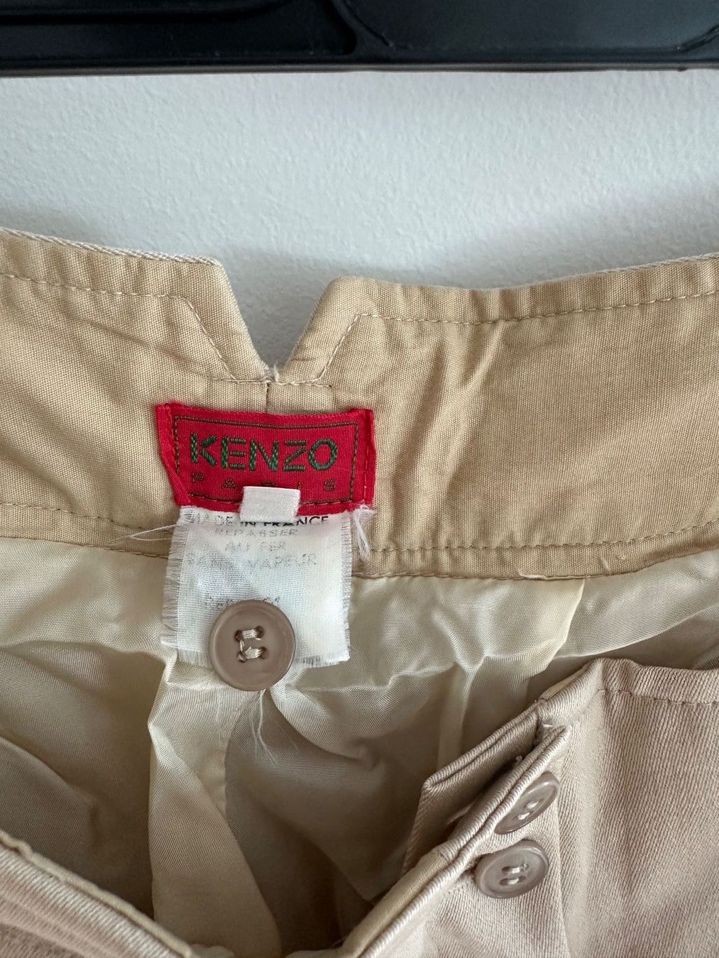 Kenzo Pantalons: Vintage Kenzo Paris Stoffhose beige – D'occasion à Triesen par ann_6mxb 1