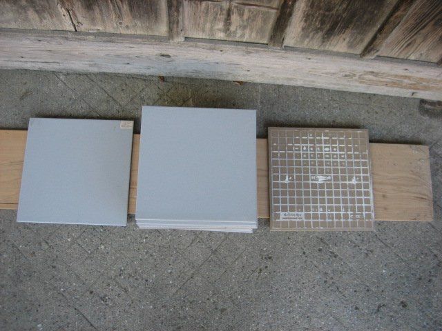 Rivestimenti per pavimenti: Bodenplatten 3 m2 – Usato da Winterthur venduto da pf02 2