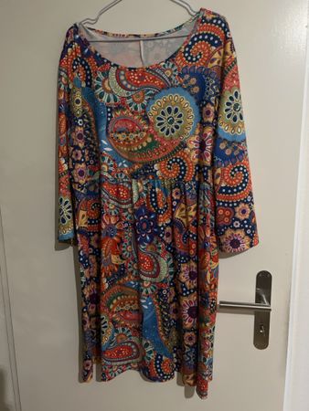 Kleid mit Paisley-Muster Grösse XL 46neu