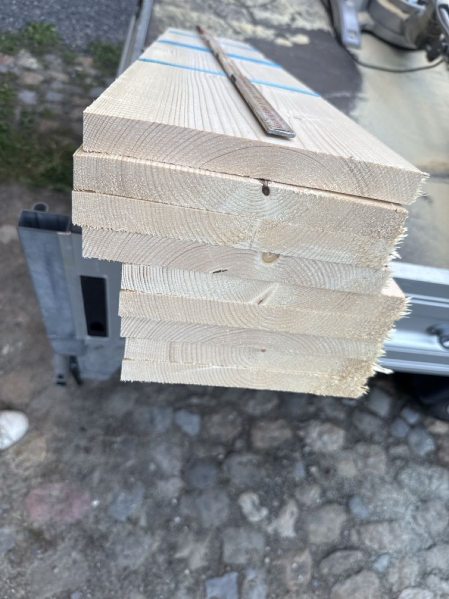 Articoli in legno: Brennholz  – Usato da Langnau i. E. venduto da Acrjl 1