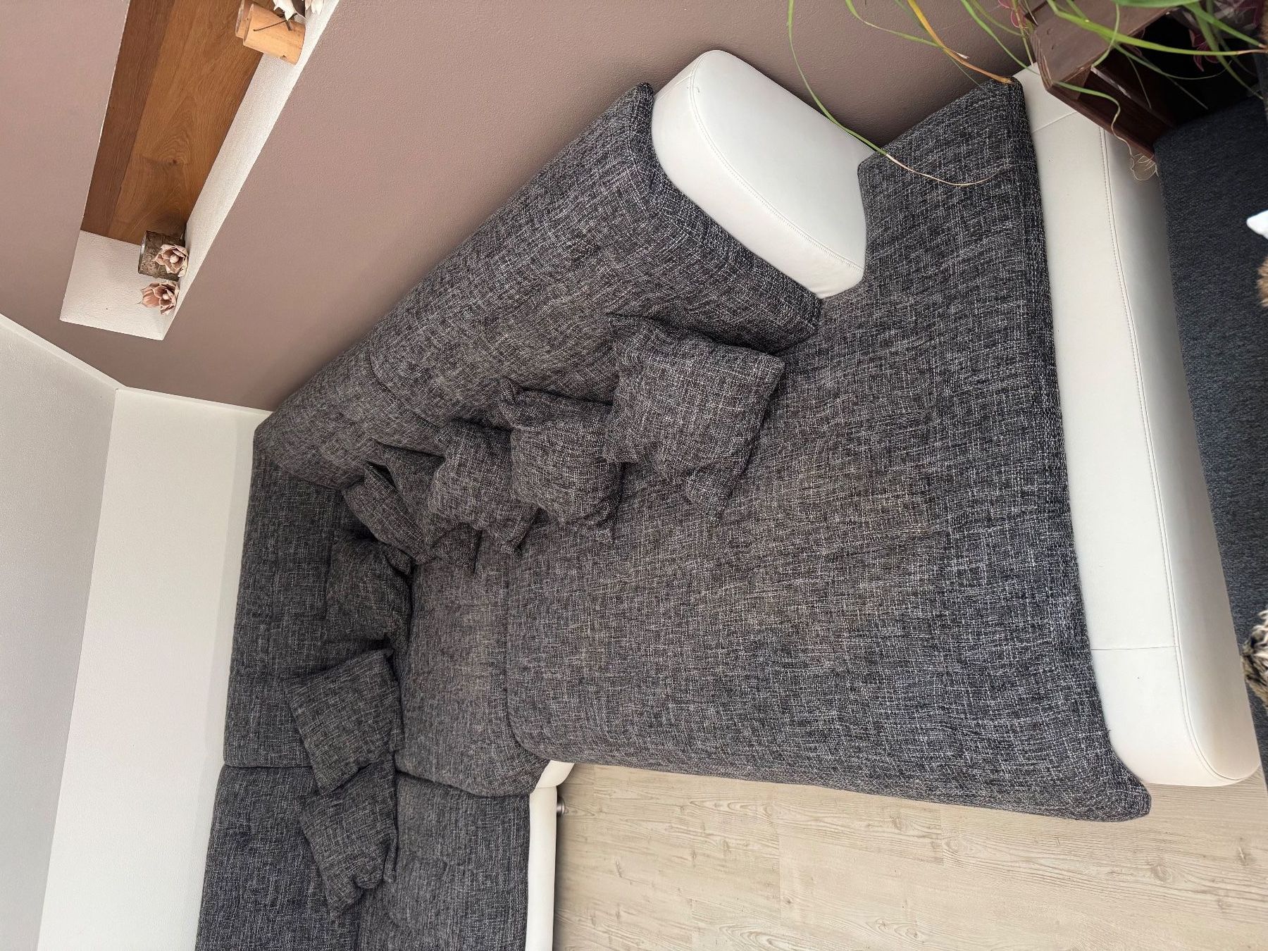 Sofas: Ecksofa dunkelgrau – Gebraucht aus Uetliburg SG von CostaTools 1