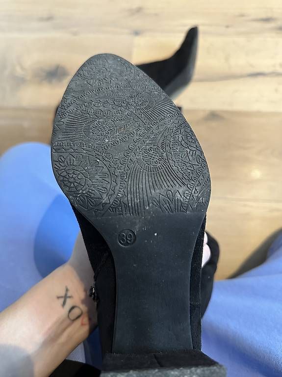 Scarpe da donna: High Heels Stiefel – Usato da Lommis venduto da jen_6xz7 1
