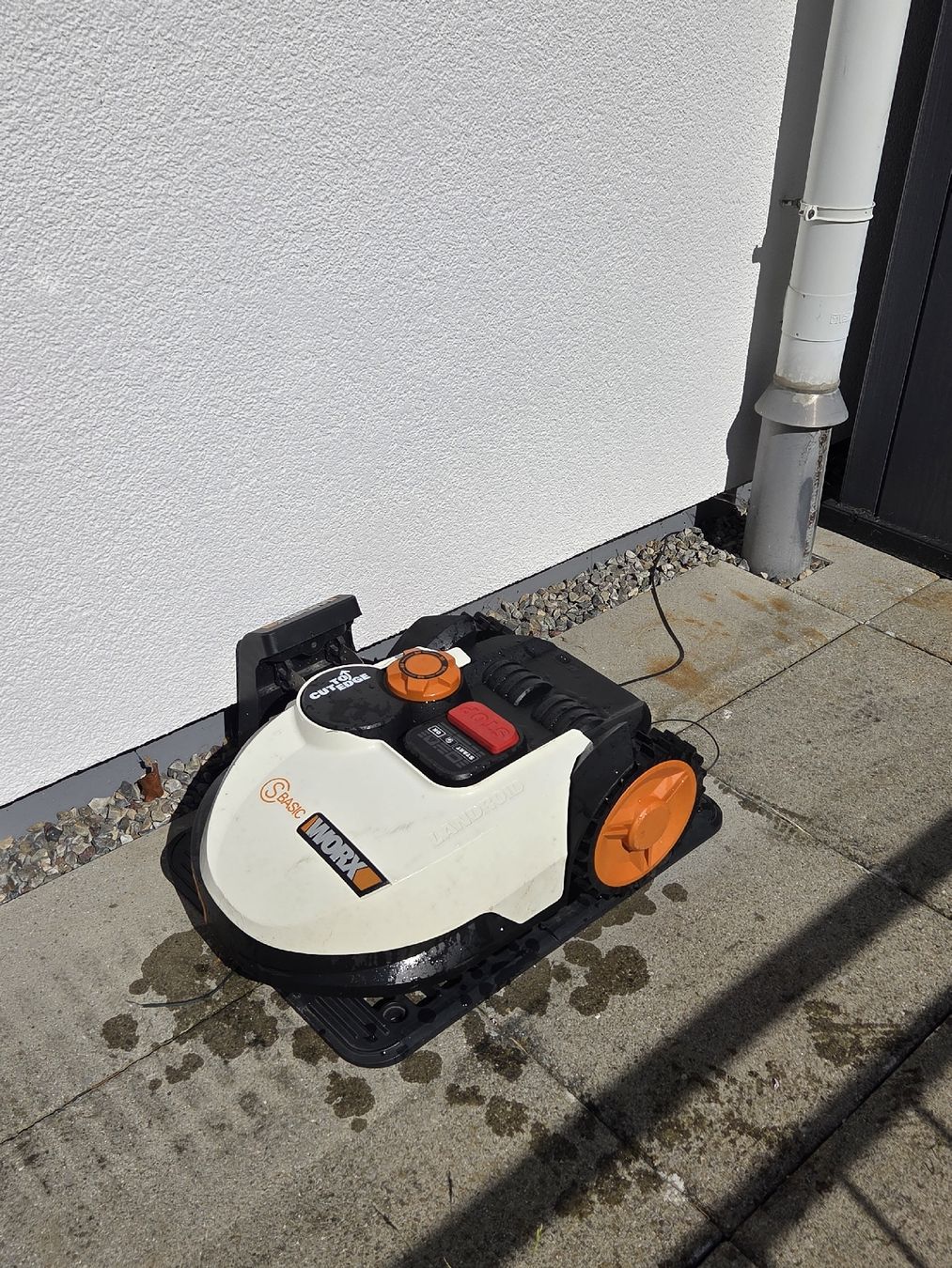 Worx Tagliaerba: Mähroboter WORX S Basic Landroid guter Zustand – Nuovo (secondo la descrizione) da Herisau venduto da mar_zrd5 3