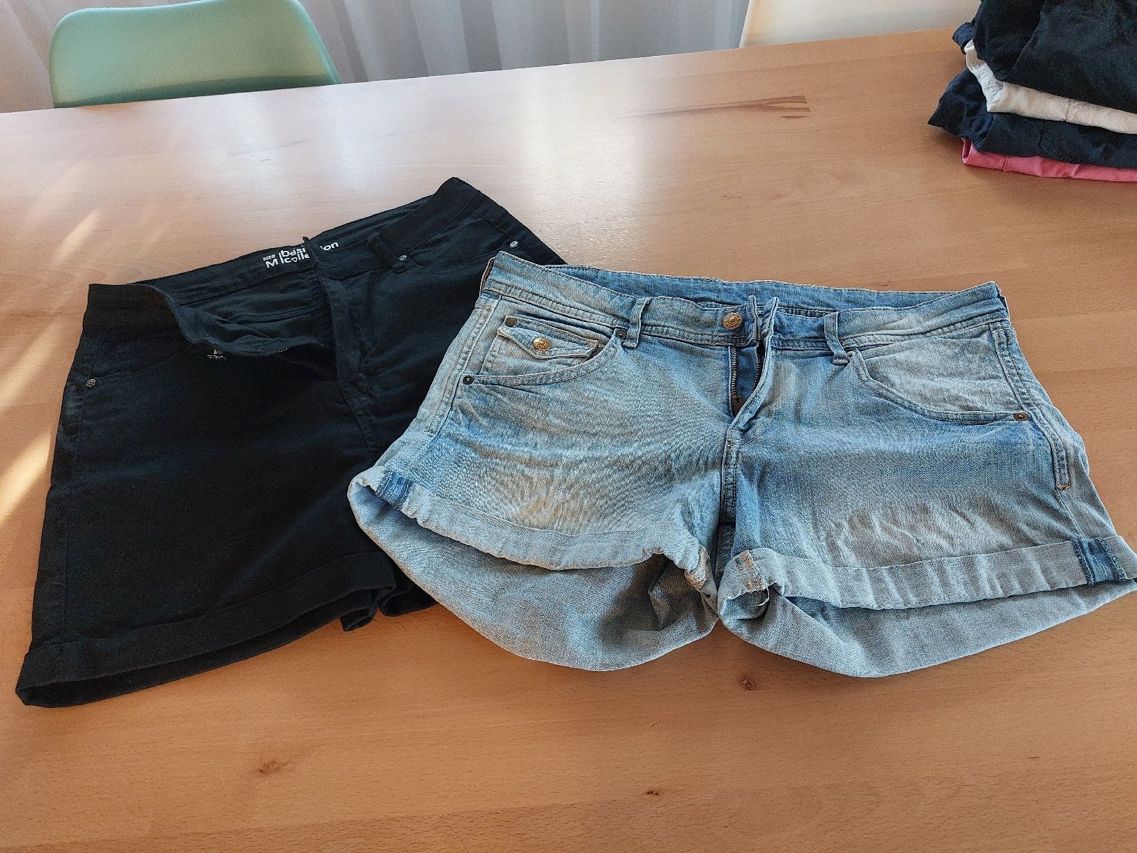 Lotti di vestiti: Shorts Paket Kurze Hosen – Usato da Hilterfingen venduto da Audimat 5