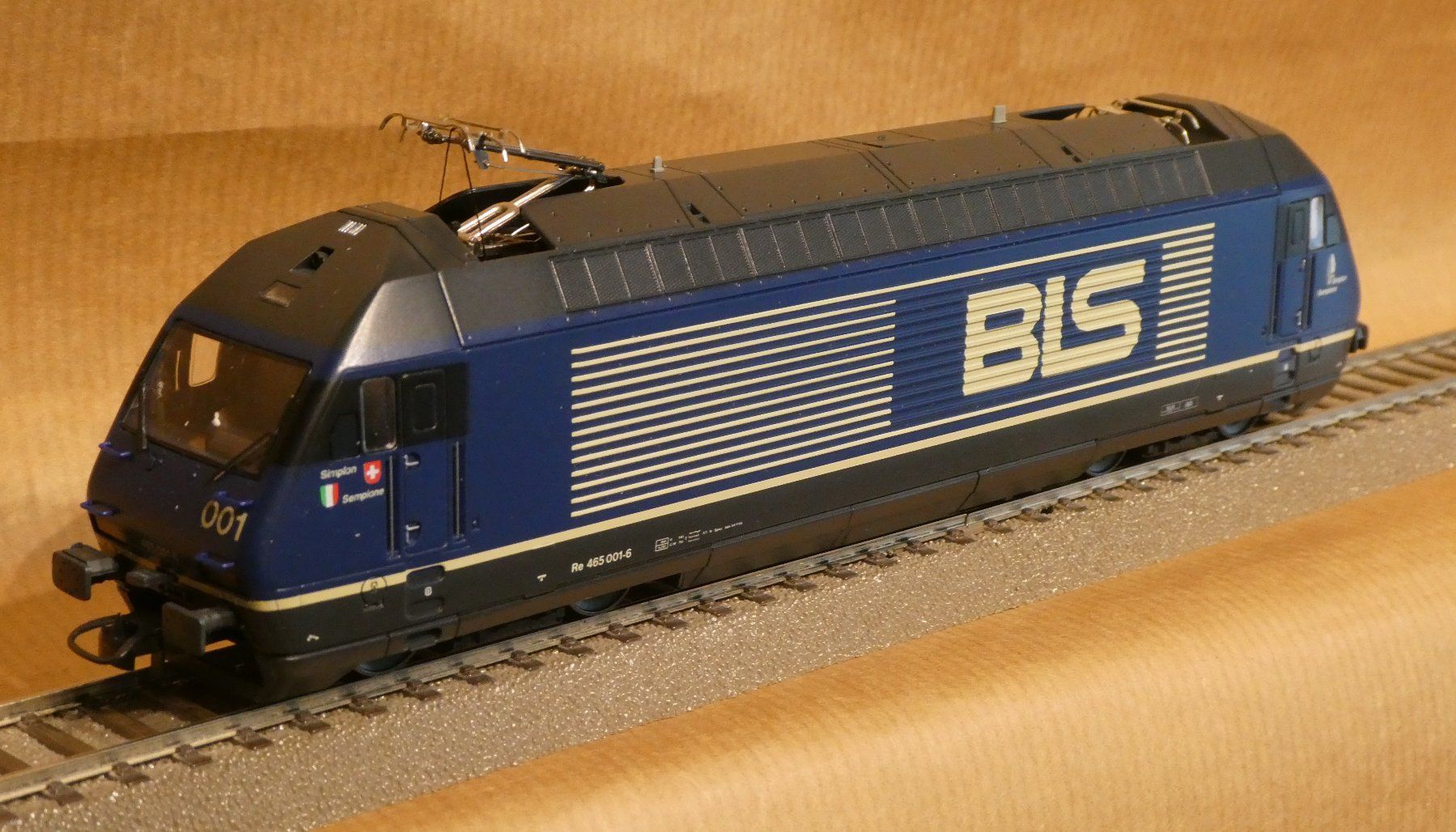 Roco Modellini di ferrovie: Roco BLS Re 460 'Simplon Sempione' DUMMY – Usato da Muri b. Bern venduto da Malagueno 5