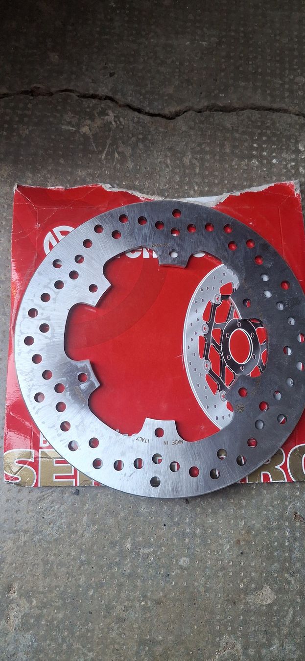 Toutes les pièces détachées moto: Bremsscheibe Brembo ORO  – Neuf (Voir description) à Lampenberg par Ernst2706