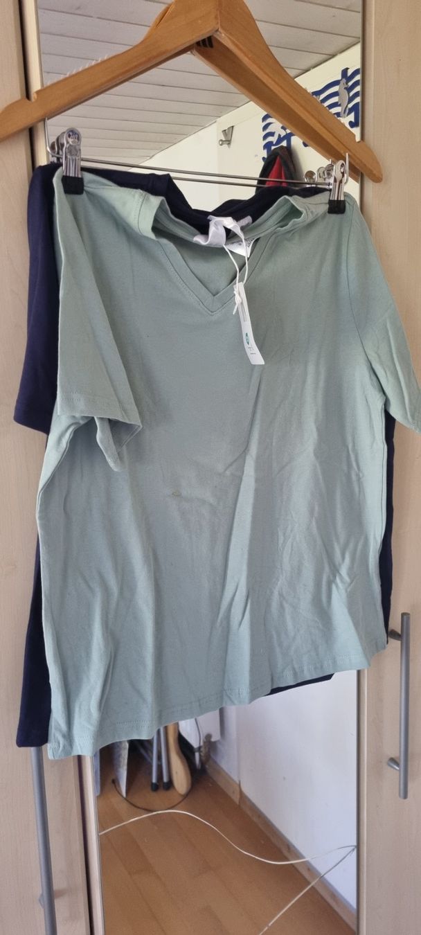 T-shirt: 2Damen Basic T-Shirt  Grösse S NEU – Nuovo (secondo la descrizione) da egliswil venduto da Maggy6 2