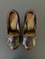 Absatz-Loafer mit Fransenlasche (Kiltie-Fransen)