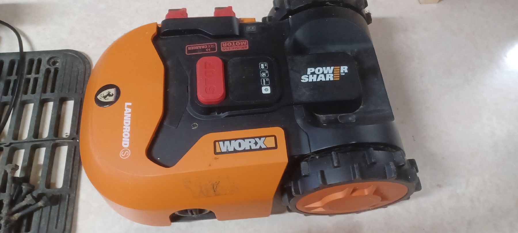 Worx Tagliaerba: Worx Landroid S300 – Usato da Seon venduto da 9Darter 4