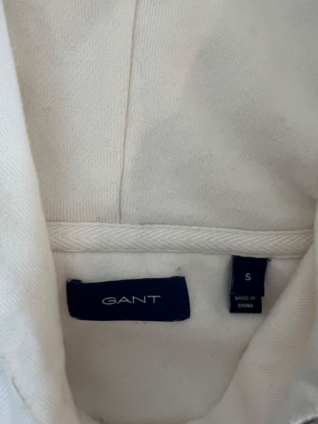Gant Maglioni & Felpe: Gant hoody, size S, 100% cotton – Usato da Arzier Le Muids venduto da oma_w5bq 1