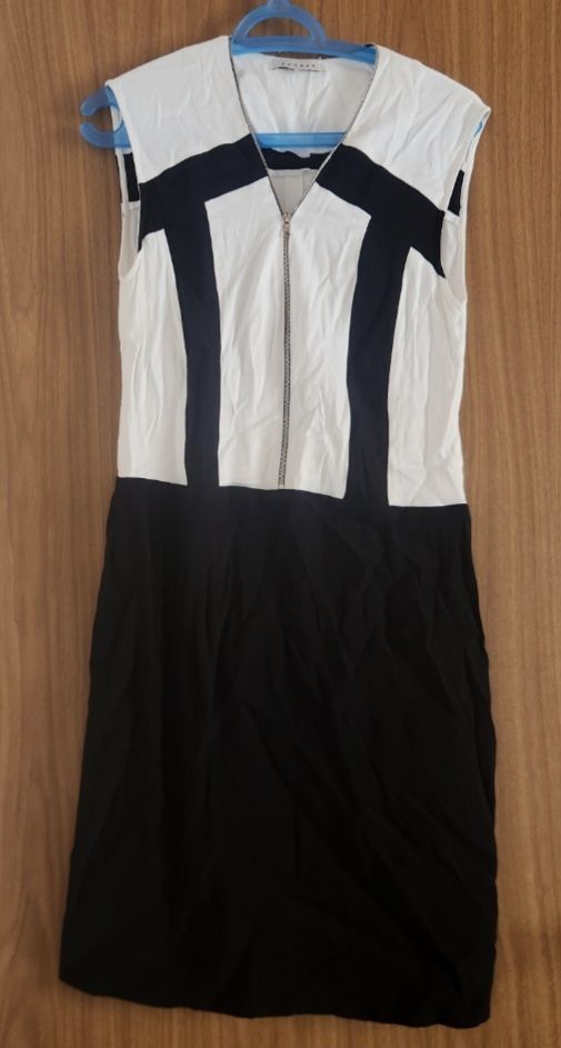 Sandro Vestiti: Robe Sandro noire et blanche courte chic - Taille 2 – Usato da Niedergösgen venduto da Eva2410 2