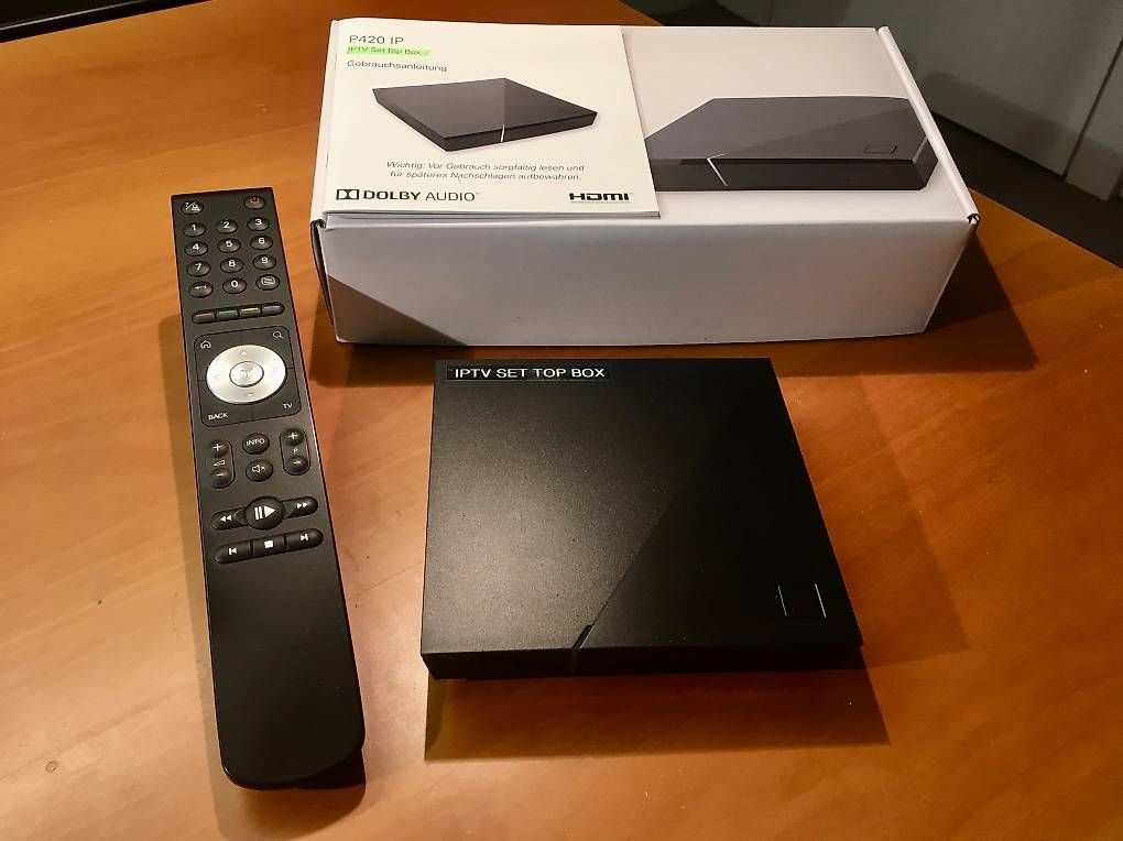 Ricevitori: Set Top Box IPTV – Usato da Zürich venduto da Ro80