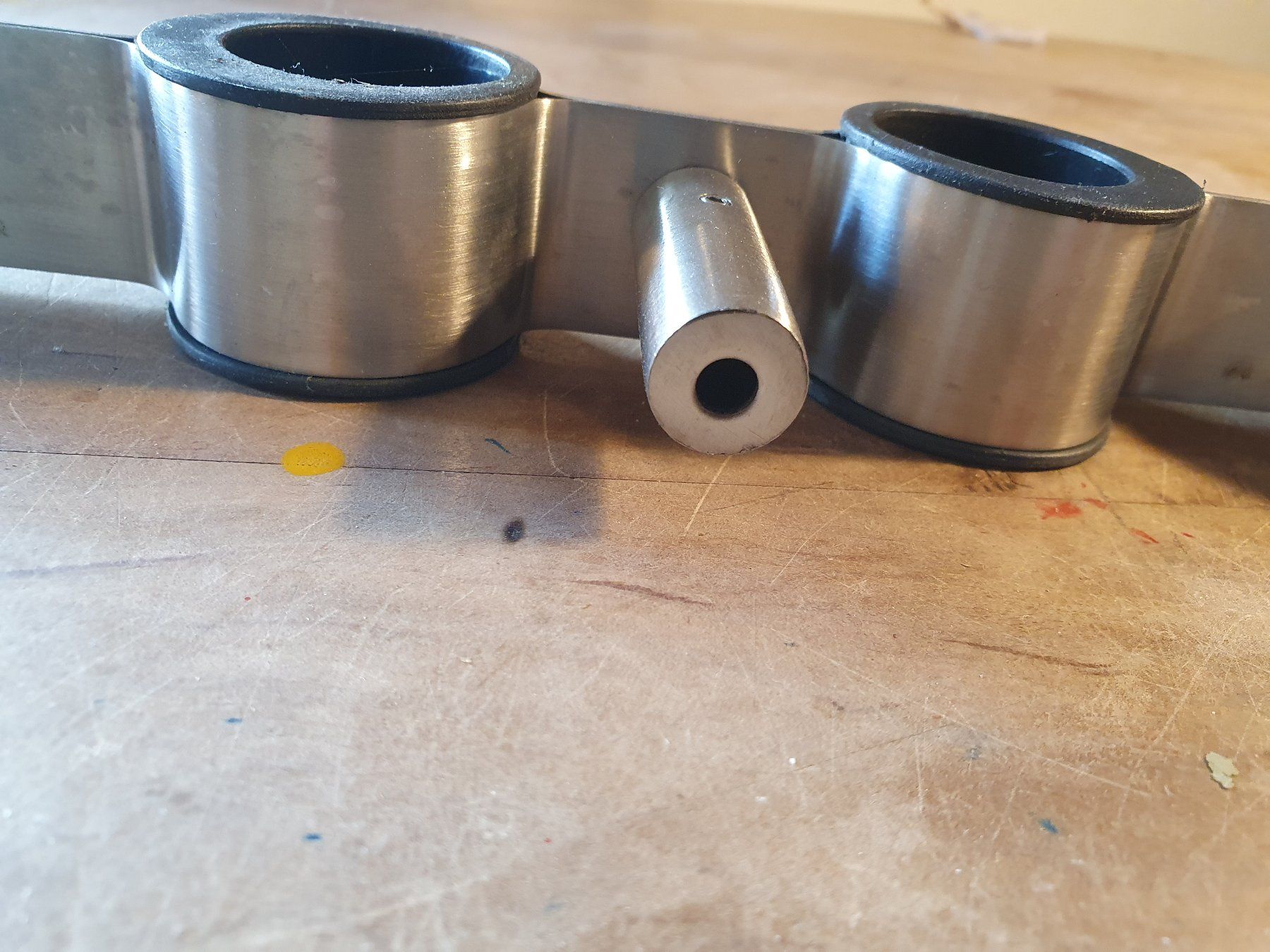 Portabottiglie: Weinflaschenhalter Edelstahl – Usato da Zürich venduto da loosebone 3