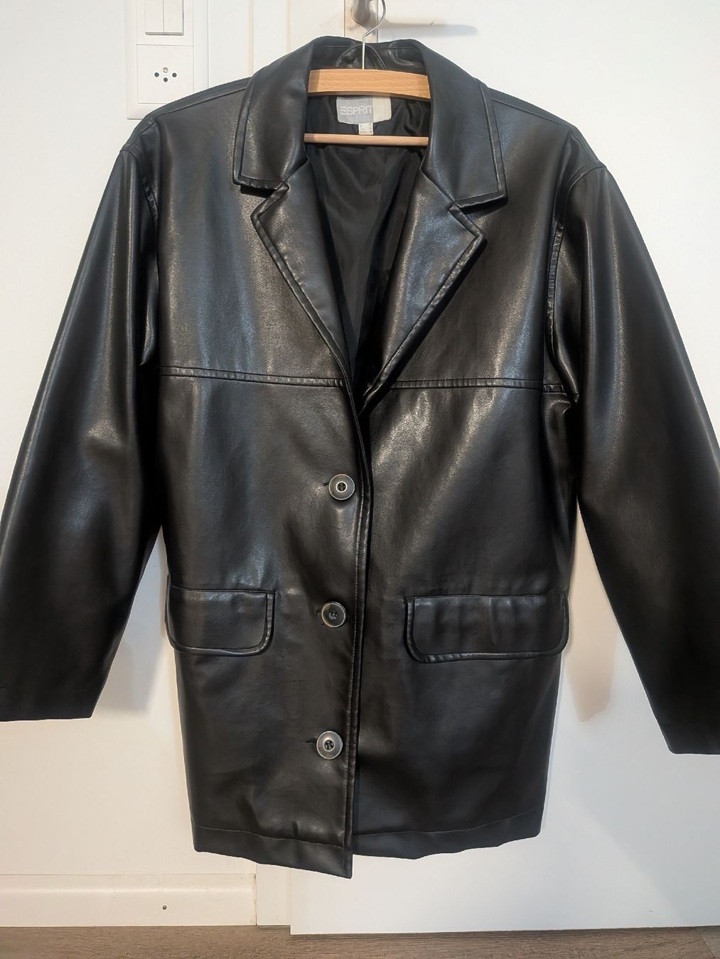Esprit Jacken: Esprit Faux Leder Jacke  – Neu (gemäss Beschreibung) aus Aesch BL von Catjpa