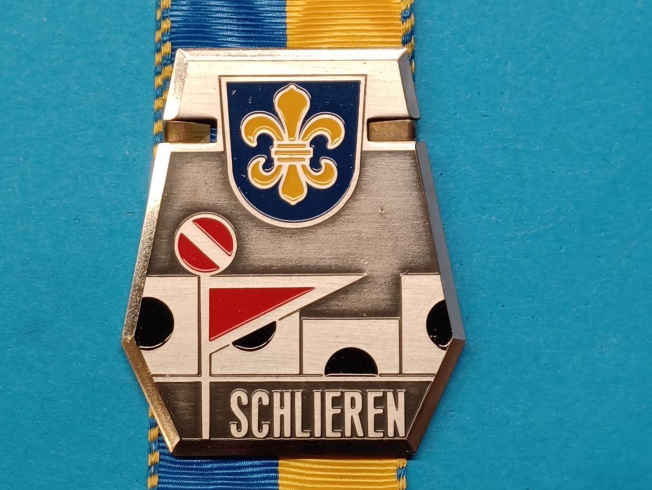 Medaglie: Schlieren 19777  (E145) – Usato da Schwanden GL venduto da Suvorov