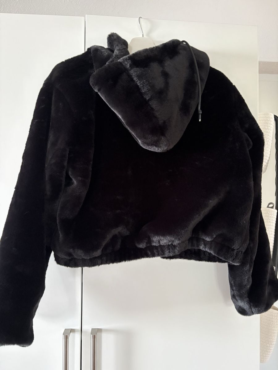 Pull&Bear Jacken: Plüsch-Jacke – Neu (gemäss Beschreibung) aus Bülach von kittygismo 3