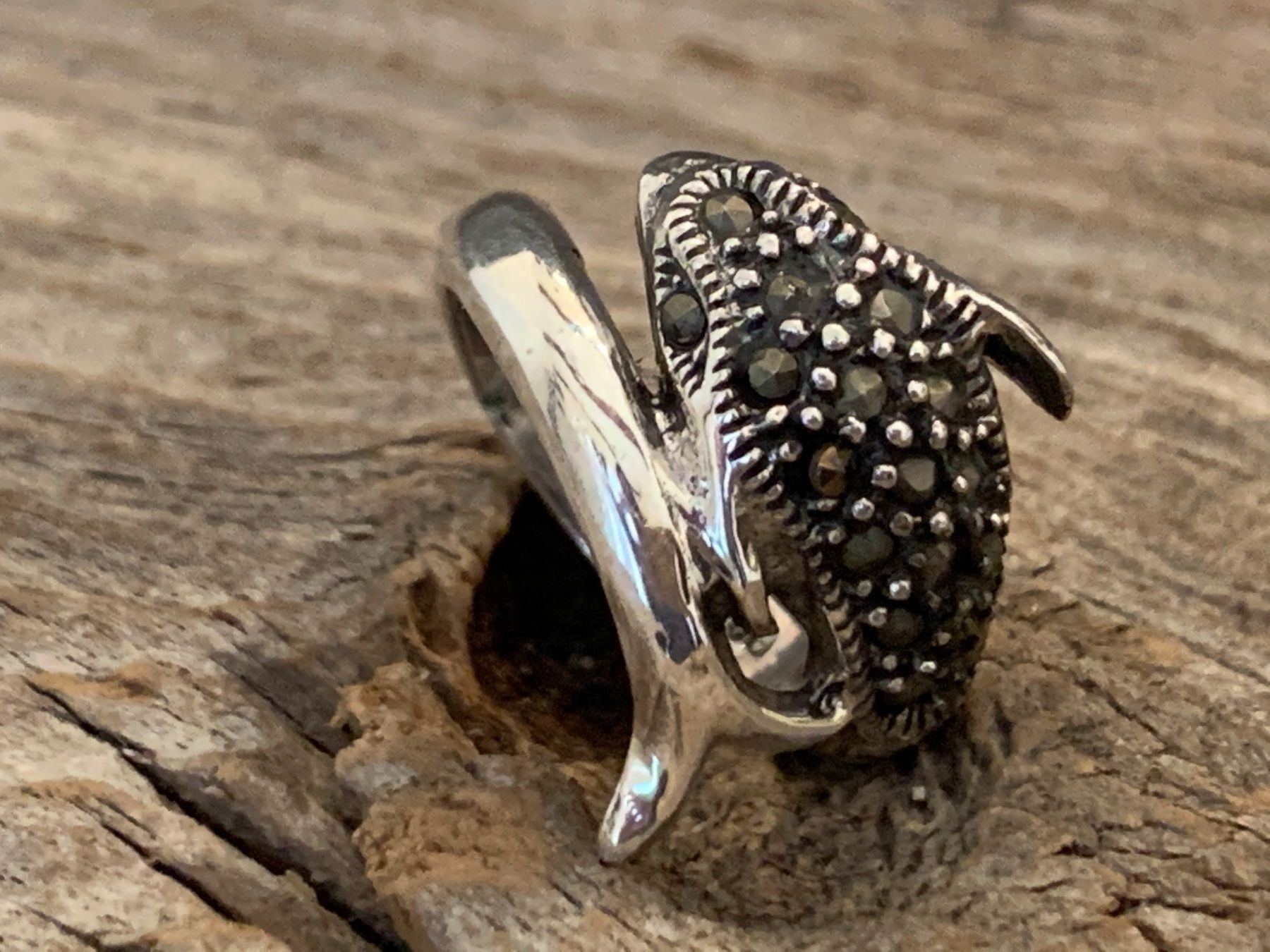 Anelli: Delfin Ring  Gr 56 -  Sterling Silber 925 mit Markasiten – Nuovo (secondo la descrizione) da Bern venduto da Jiffy 6
