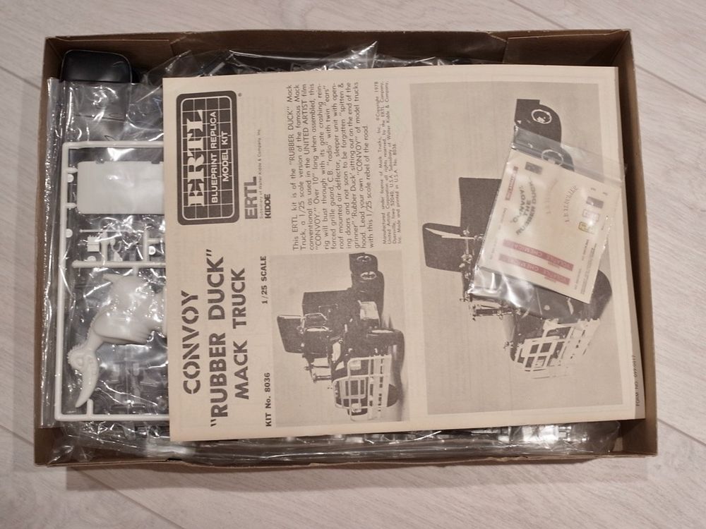 1/25 1/24 ERTL AMT Revell Mack Rubber Duck Convoi mint | Kaufen auf Ricardo