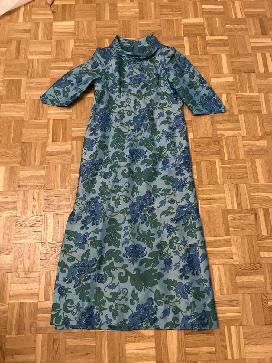 Kleider: 60er Jahre Kleid aus Seide in Türkis – Gebraucht aus Birsfelden von Exclusivity 1