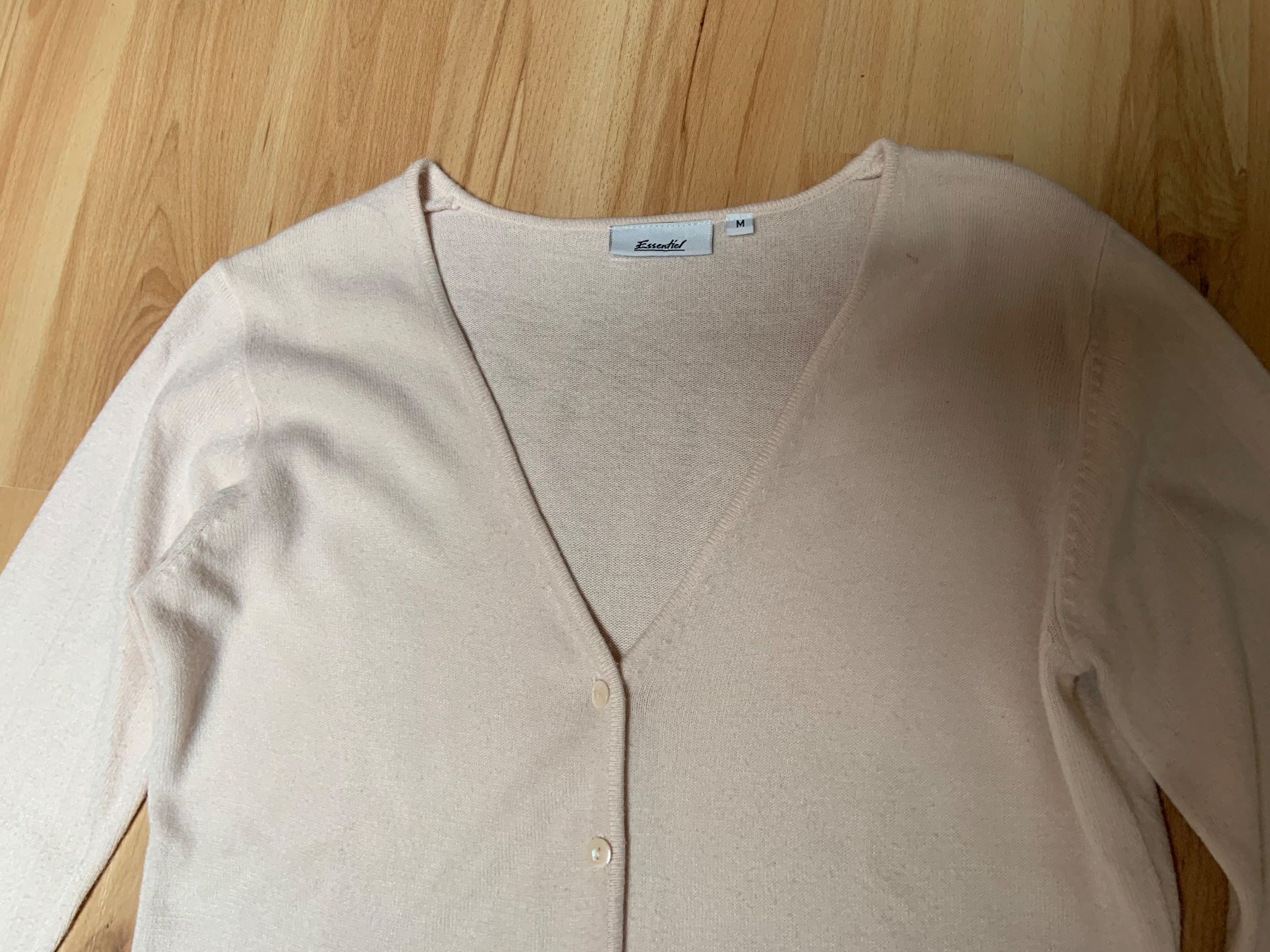 Gilet & Giacche senza maniche: Gilet rose pale – Usato da Ecublens VD venduto da timily 2