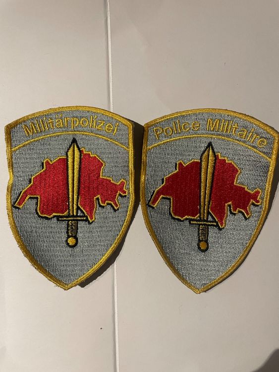 2 Badge Militärpolizei 1