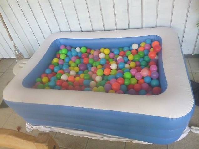 Spielzeuge: Pool / Bällebad – Neu (gemäss Beschreibung) aus Neu St. Johann von Isputnik
