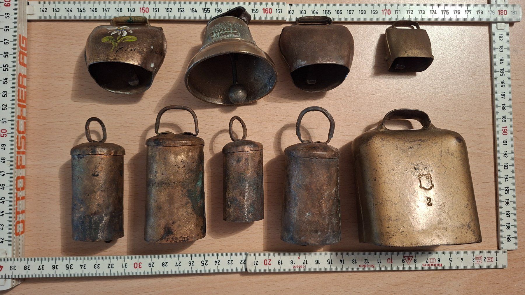 Glocken & Treicheln: 9 Antike Glocken & Treicheln – Gebraucht aus Adligenswil von RolandoA 2