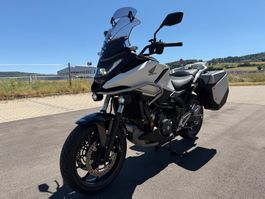 Honda NC750X DCT Motorrad weiss TOP Zustand und viel Zubehör