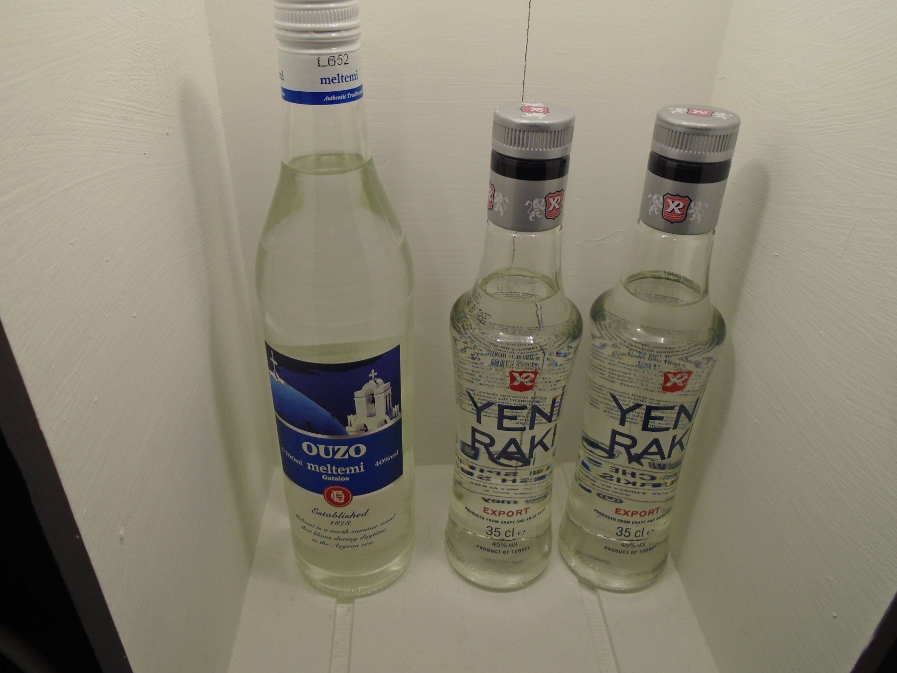 Bevande alcoliche: Ouzo und Raki – Nuovo e nell'imballaggio originale da Kilchberg ZH venduto da Cuculus1