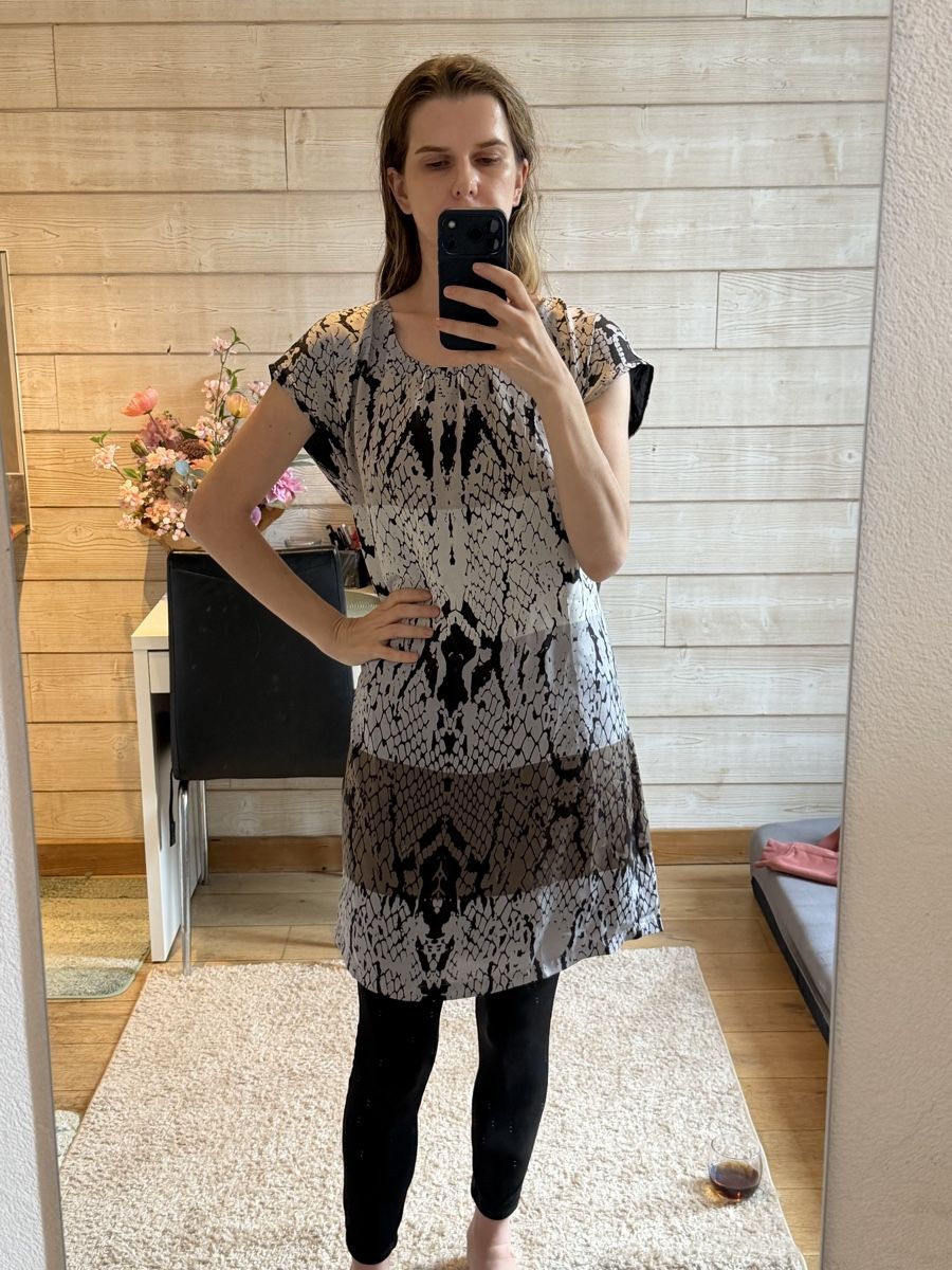 Mexx Kleider: Mexx perfect condition dress – Gebraucht aus Pully von vik_2mrb
