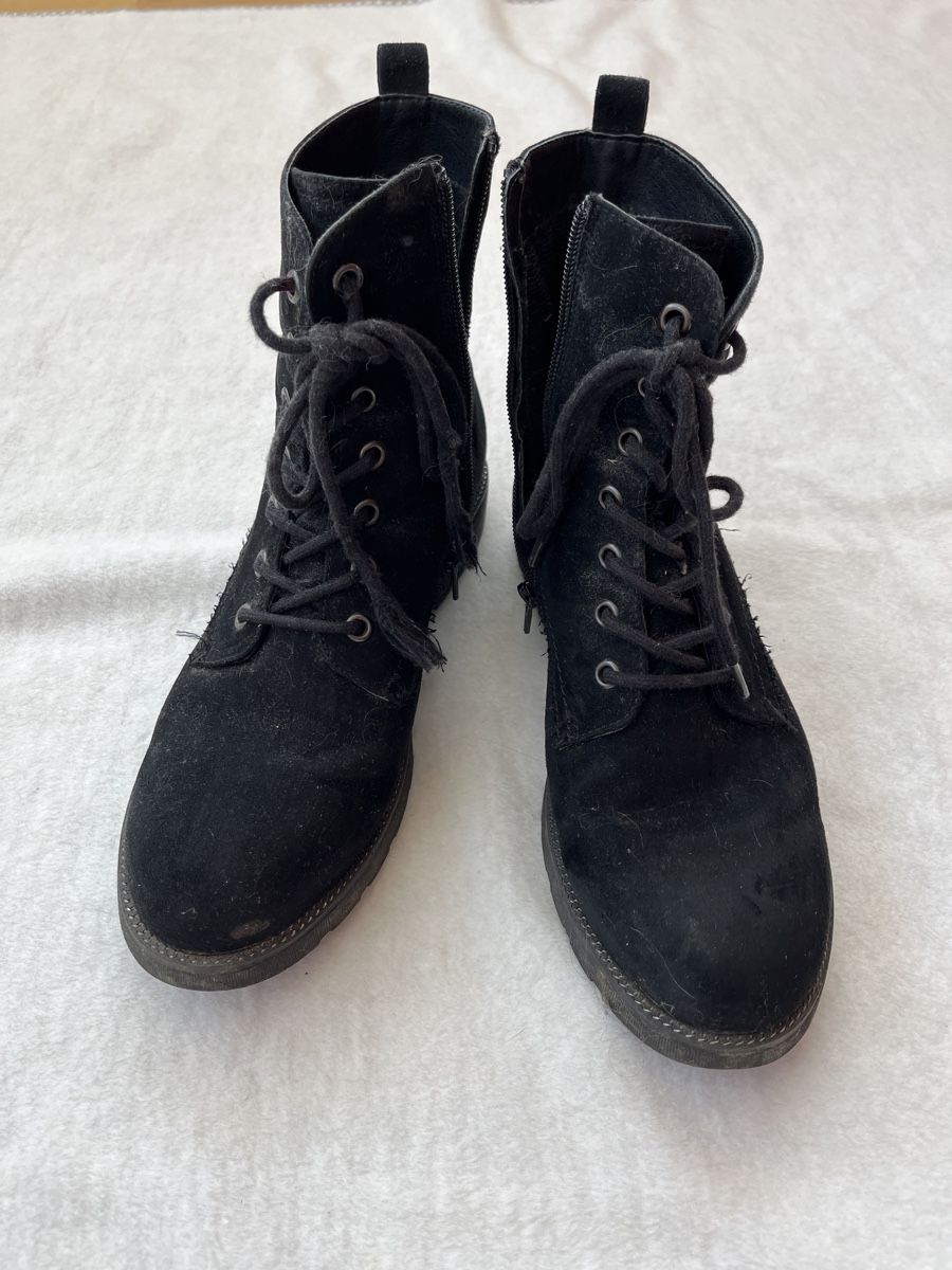 Graceland Scarpe da donna: Bottines Graceland noires T40 – Usato da Romont FR venduto da cat_j6ww
