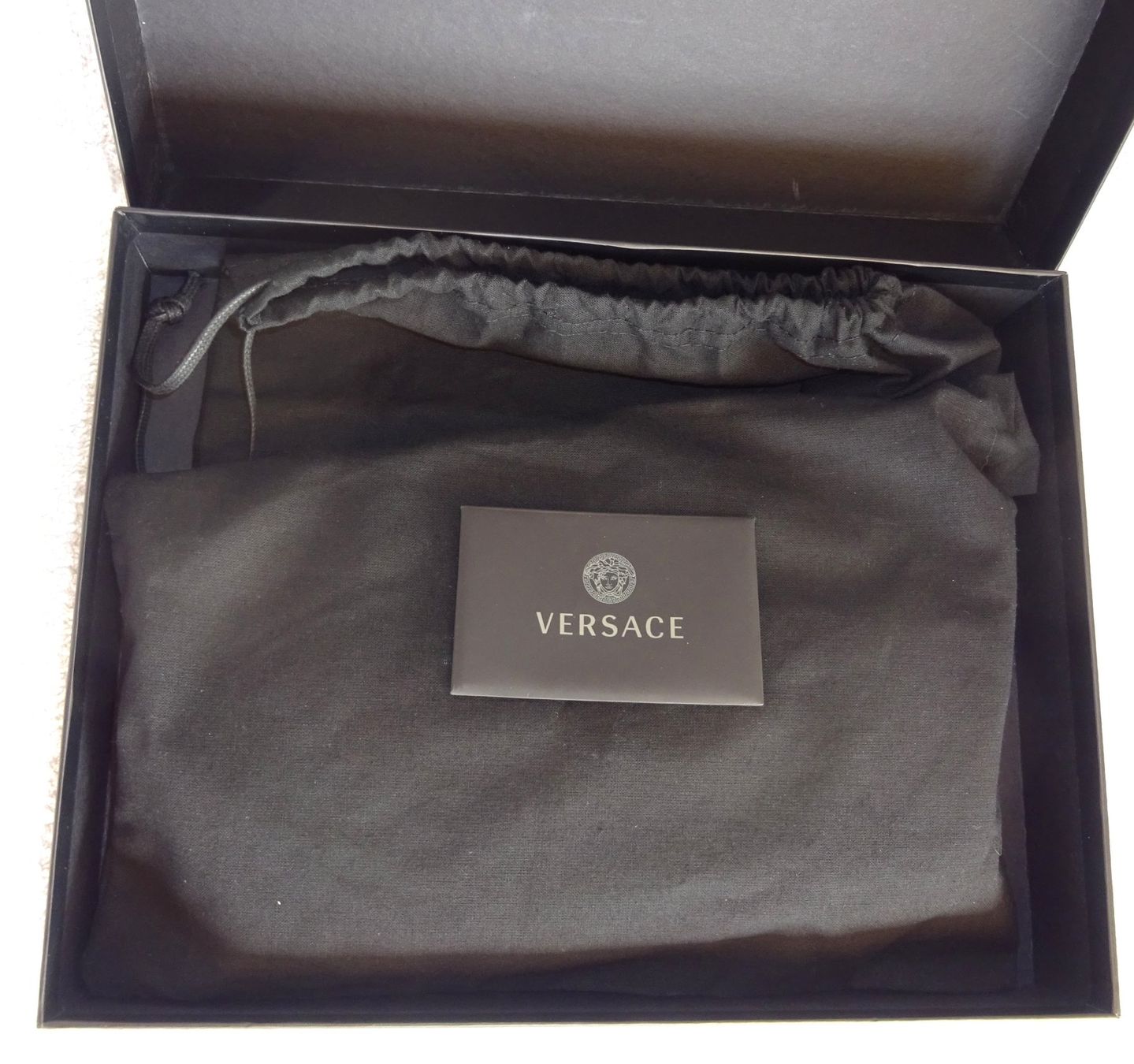 Versace Borse da donna: Versace Originale e nuova! bellissima borsa in pelle – Nuovo e nell'imballaggio originale da Bissone venduto da vis_lpp9 9