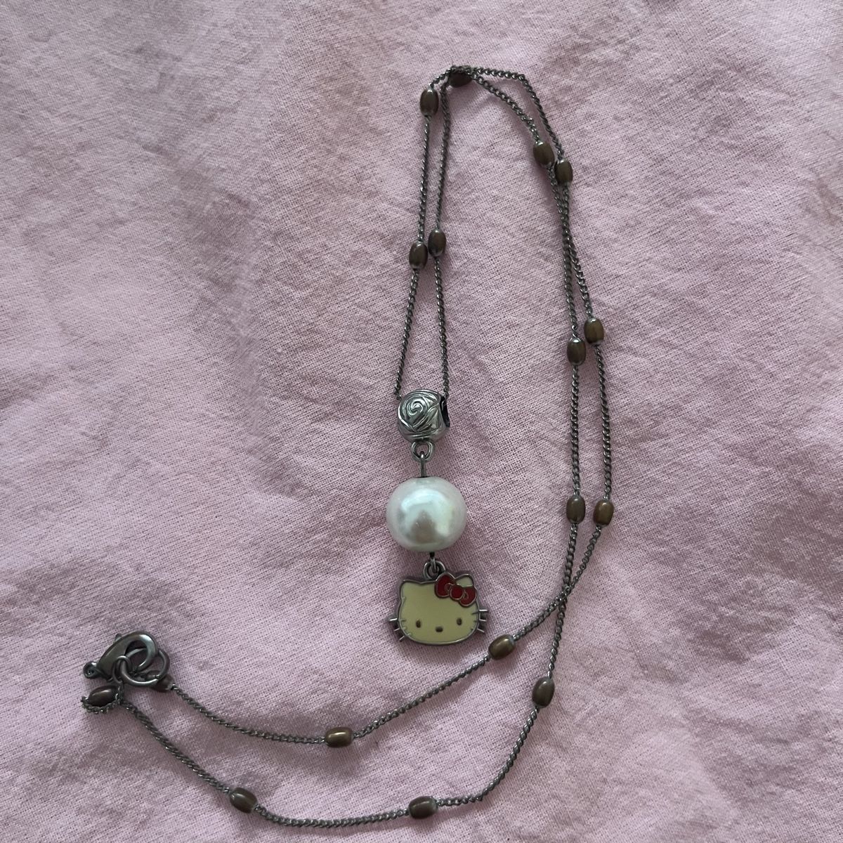 Colliers: Sanrio Collier Pendentif Hello Kitty – D'occasion à Le Grand-Saconnex par Koko.hime_ 2