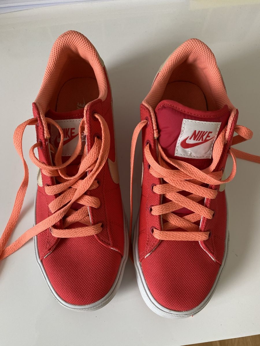 Nike Scarpe da donna: Nike Schuhe, Gr. 39, Top Zustand – Usato da Sargans venduto da sel85 1