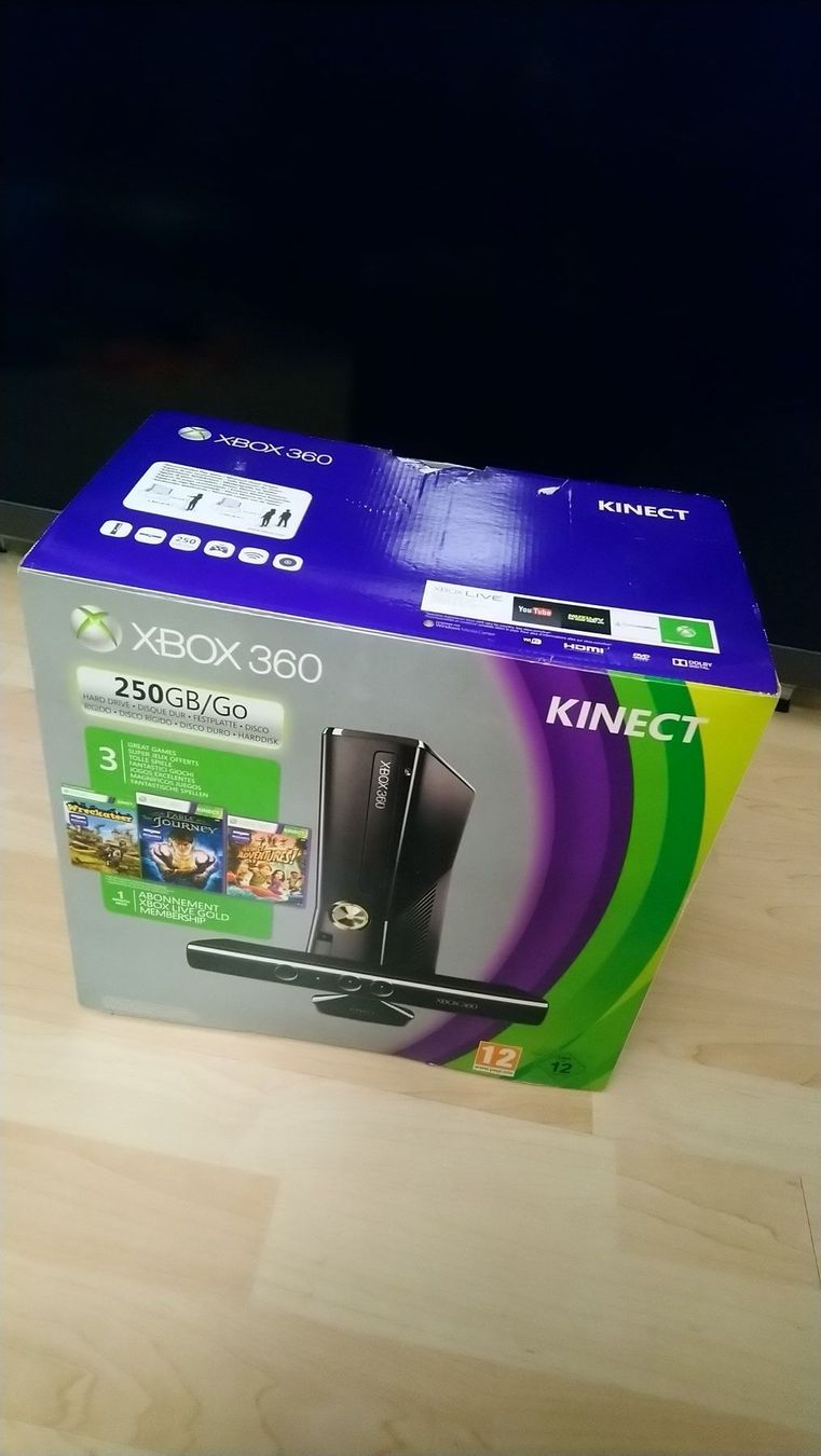 Microsoft Consoles: Xbox 360 Kinect mit Zubehör – D'occasion à Ettingen par flouleFM 3