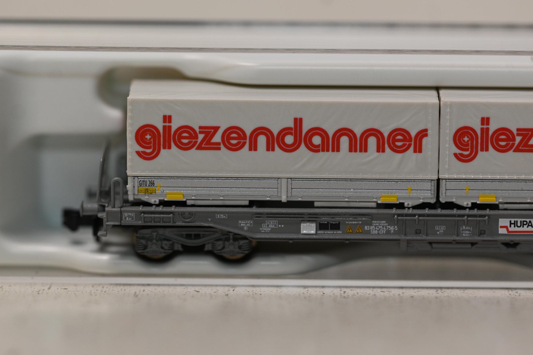 Modellini di ferrovie: Hupac Giezendanner Spur N – Usato da Laupen ZH venduto da Zmoewe 1