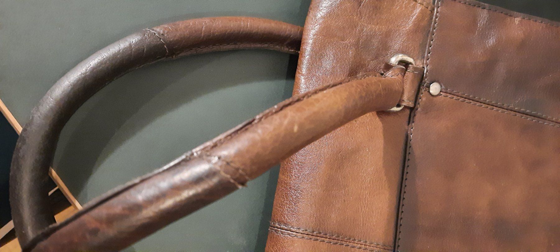Borse da donna: Sac à main Varese – Usato da Sion venduto da Linkebeek 4