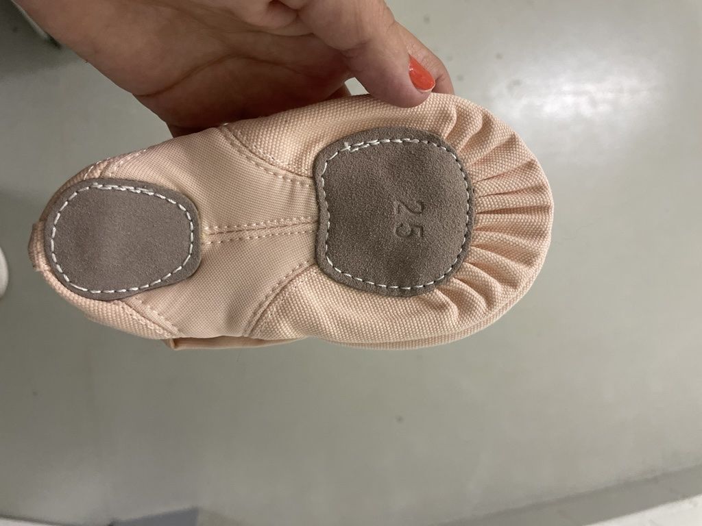Scarpe per ragazze: Balettschläppchen Gr. 25 Puder Rosa Mädchen – Nuovo (secondo la descrizione) da Nänikon venduto da Skin-Beauty 1