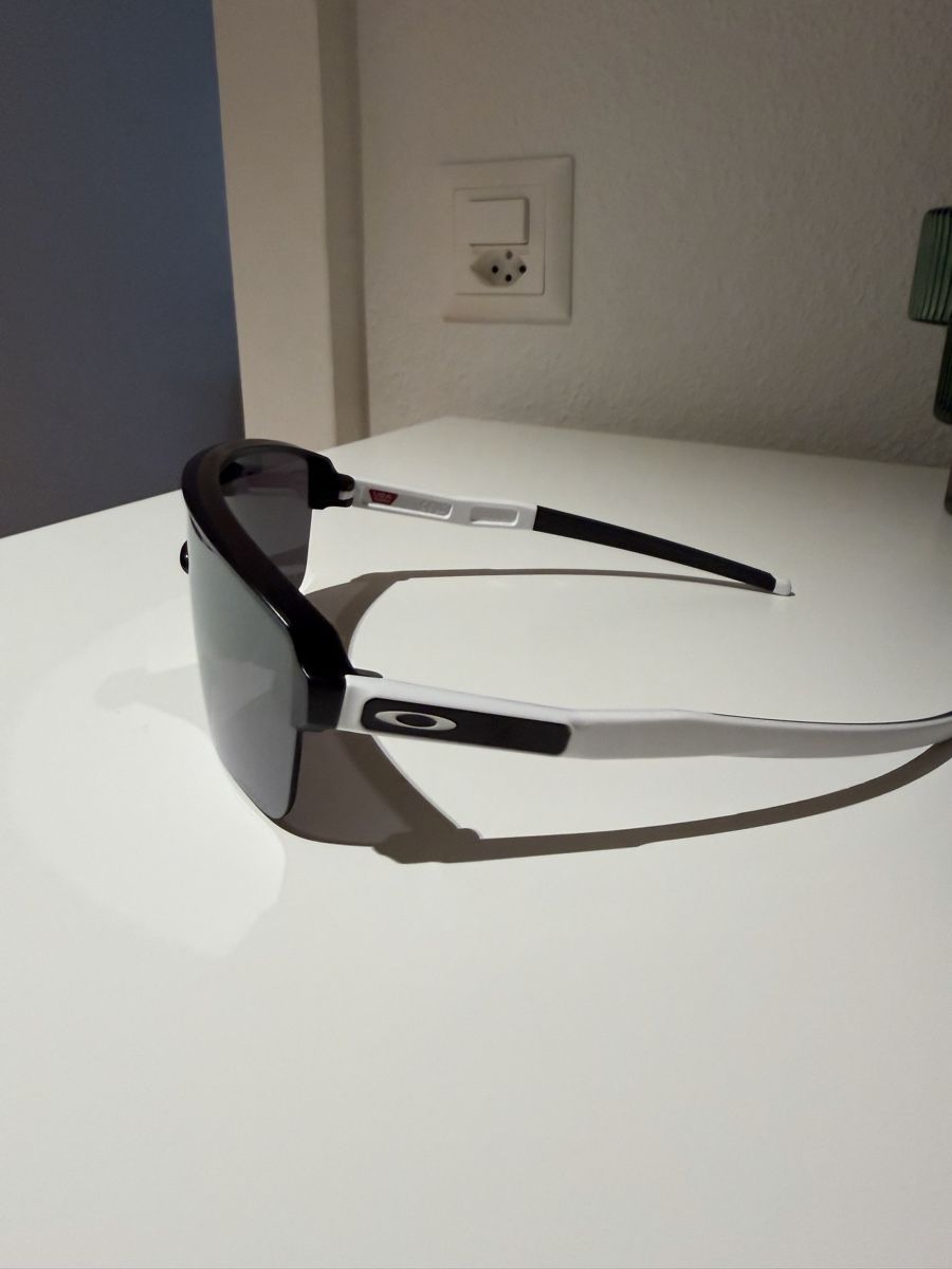 Oakley Occhiali & Lenti: Oakley OO9415 Corridor SQ Sonnenbrille – Nuovo (secondo la descrizione) da Zürich venduto da joa_6zjc 1